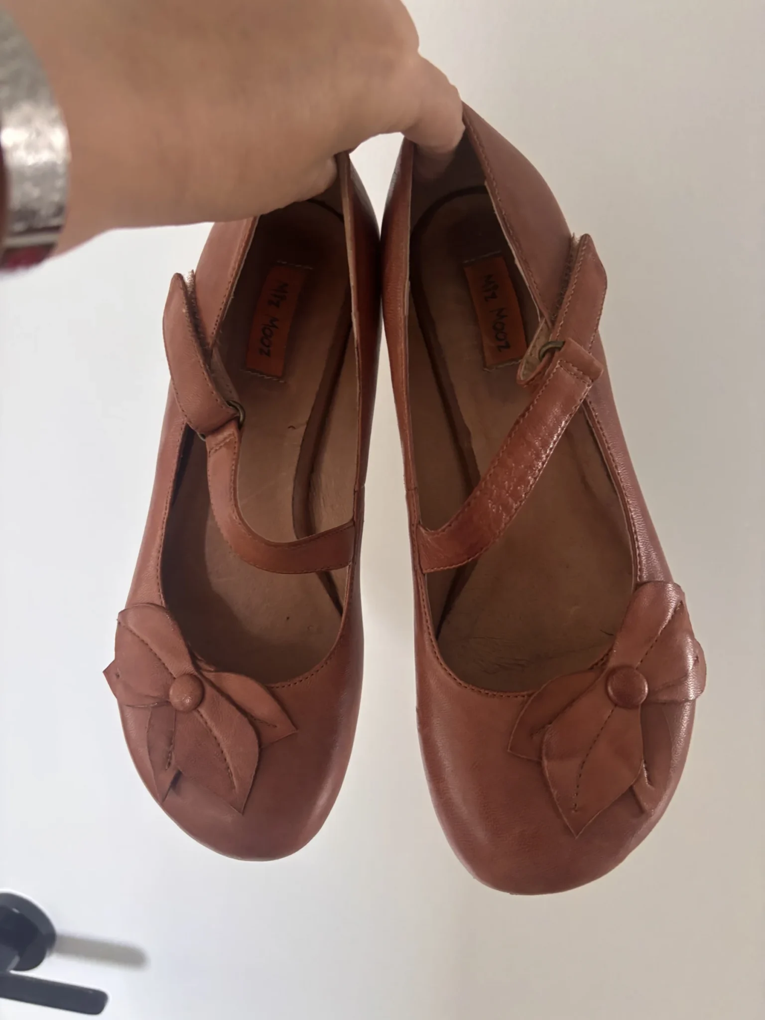 Featured image for Soulier de cuir Miz Mooz