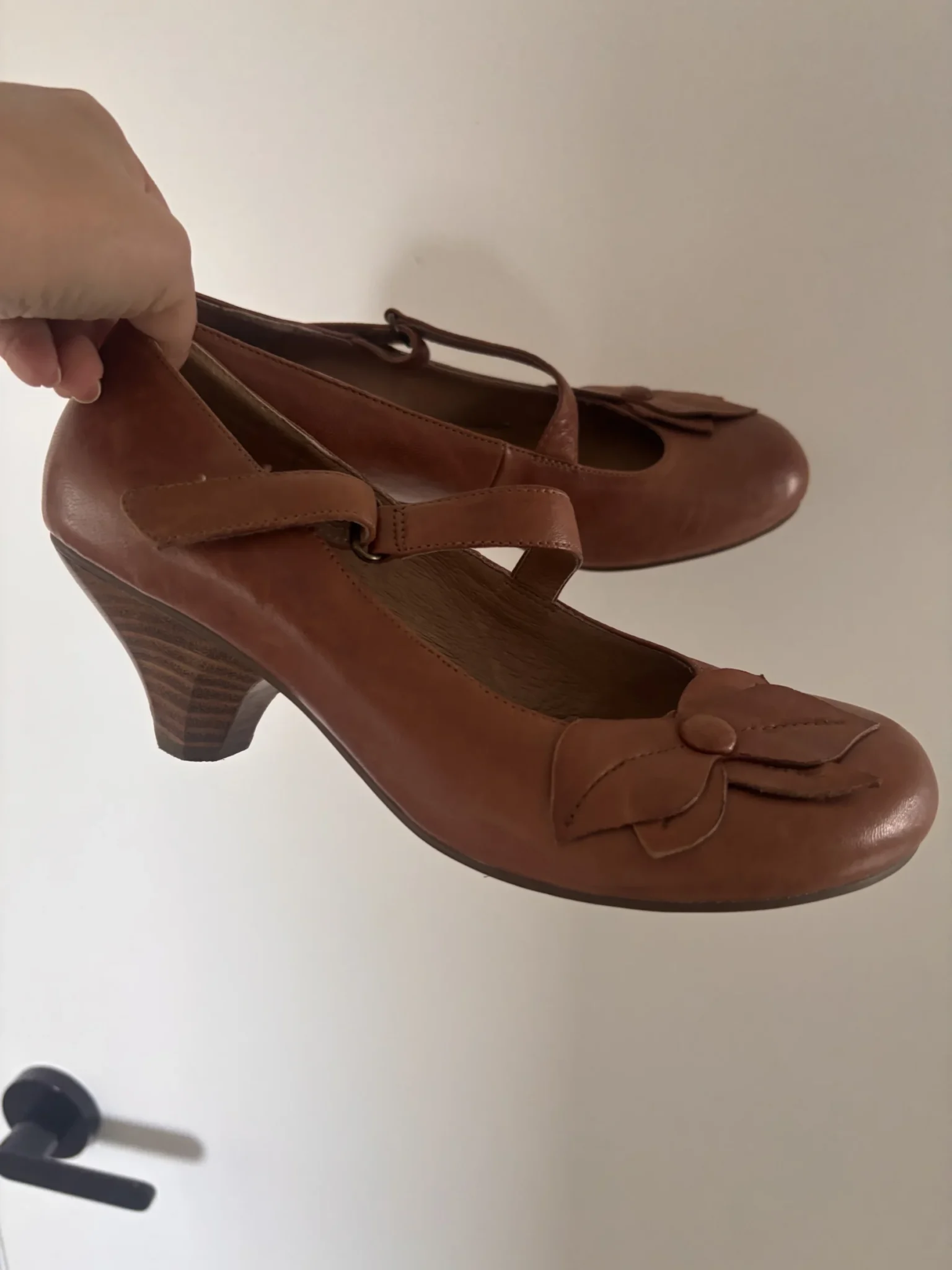Image for Soulier de cuir Miz Mooz