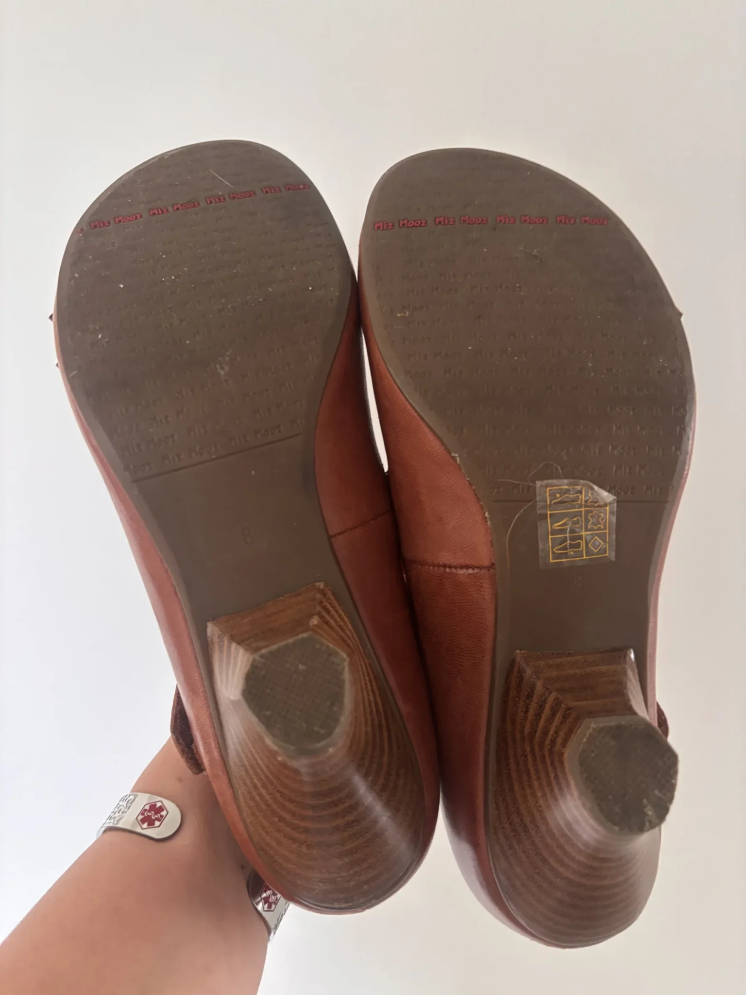 Image for Soulier de cuir Miz Mooz