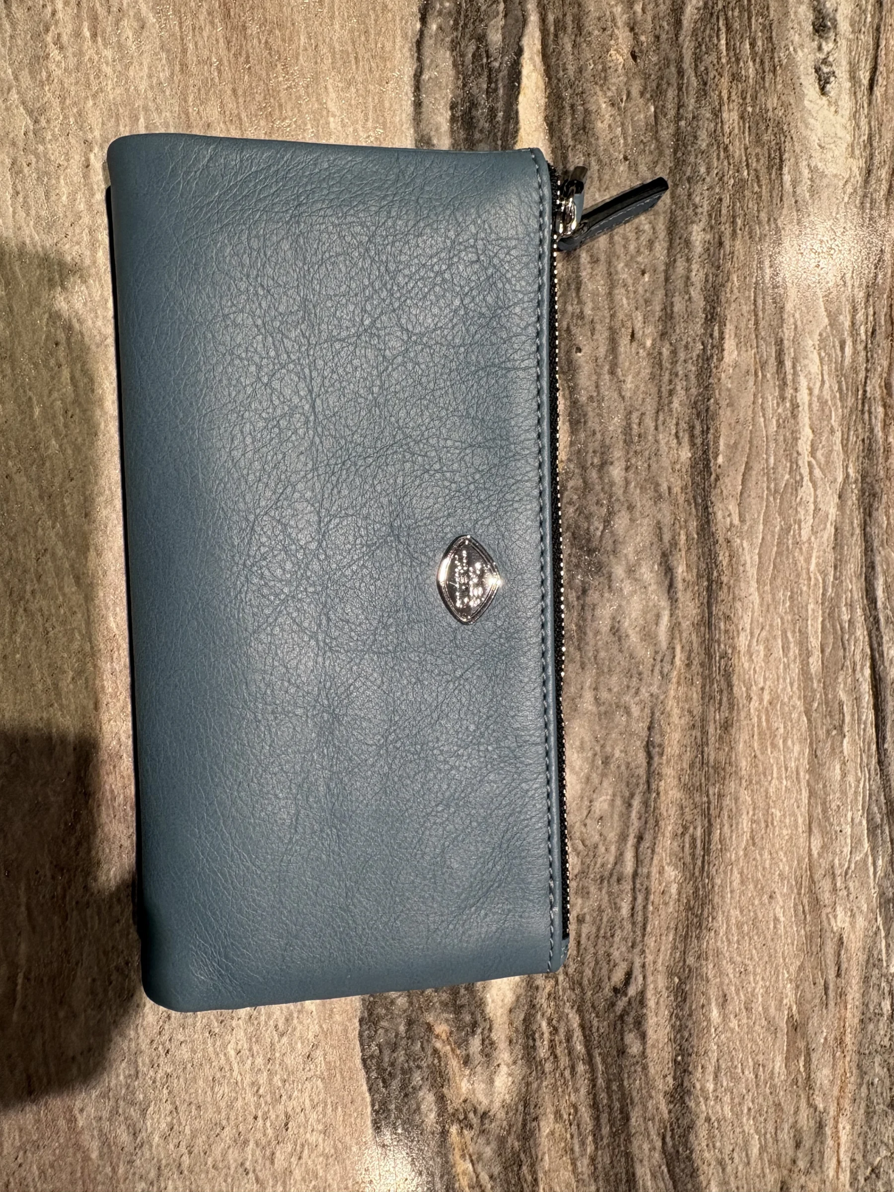 Porte feuille en cuir de la marque The Trend *Autre seconde main