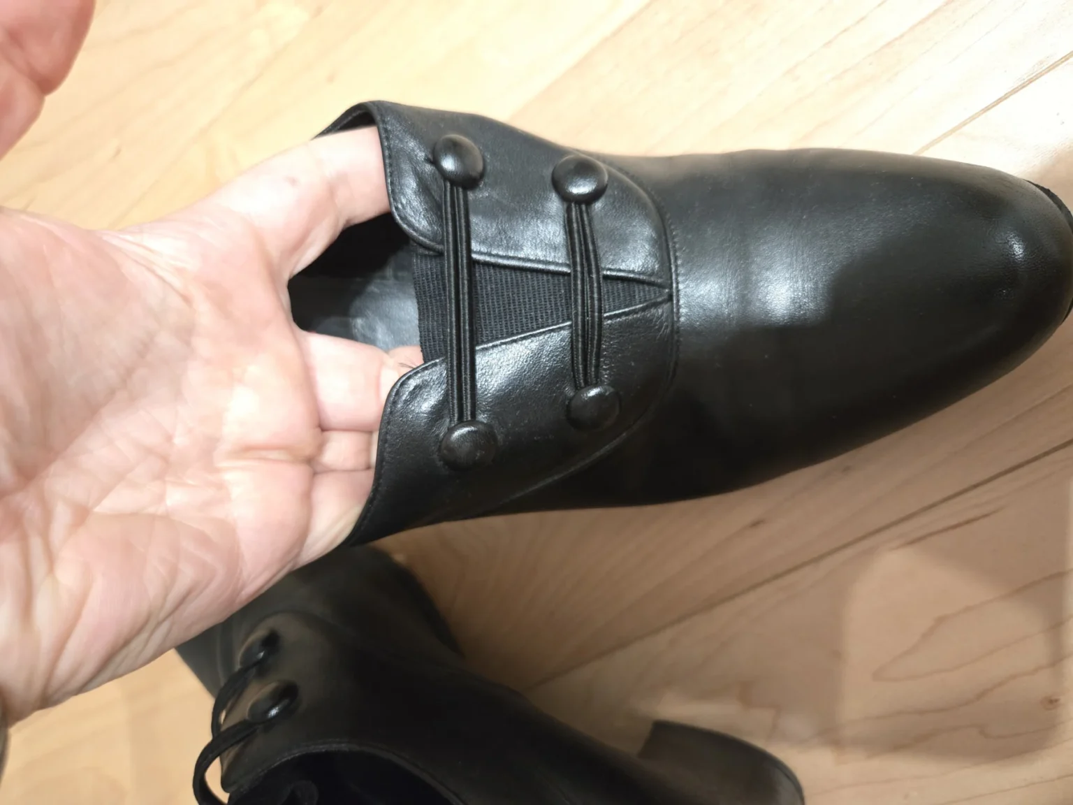 Image for Souliers Vintage Aerosoles en cuir véritable avec talon et ouverture élastique