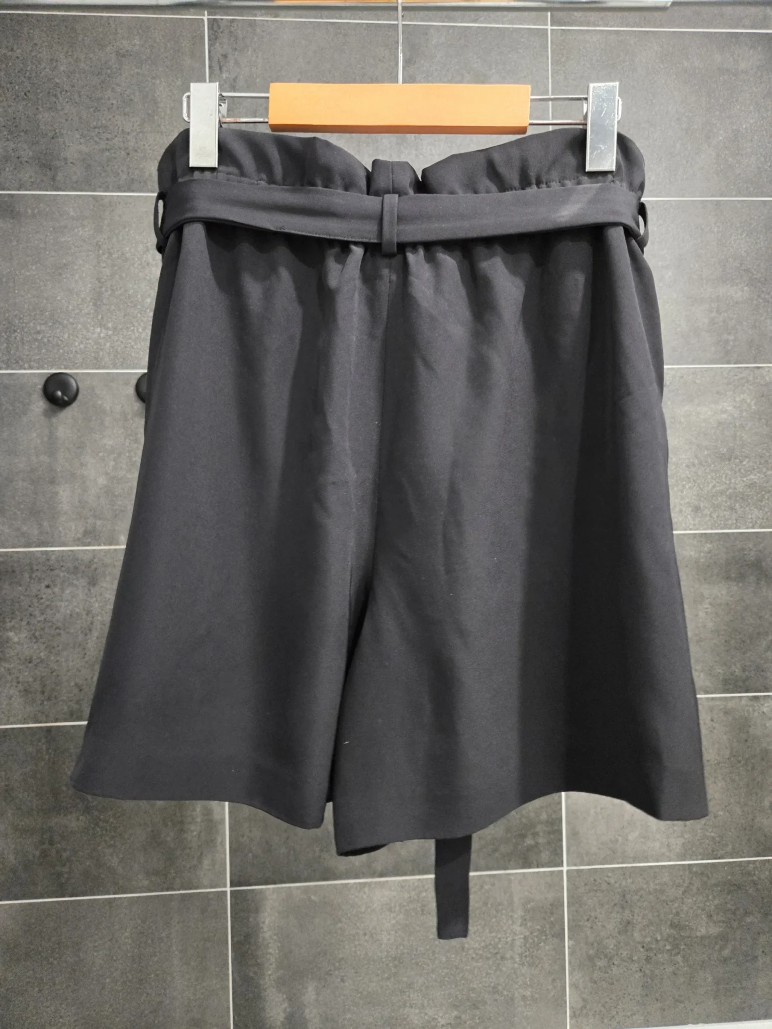 Image for Shorts à taille haute de type "paperbag" avec ceinture