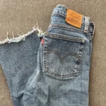 Featured thumbnail for Wedgie Levis