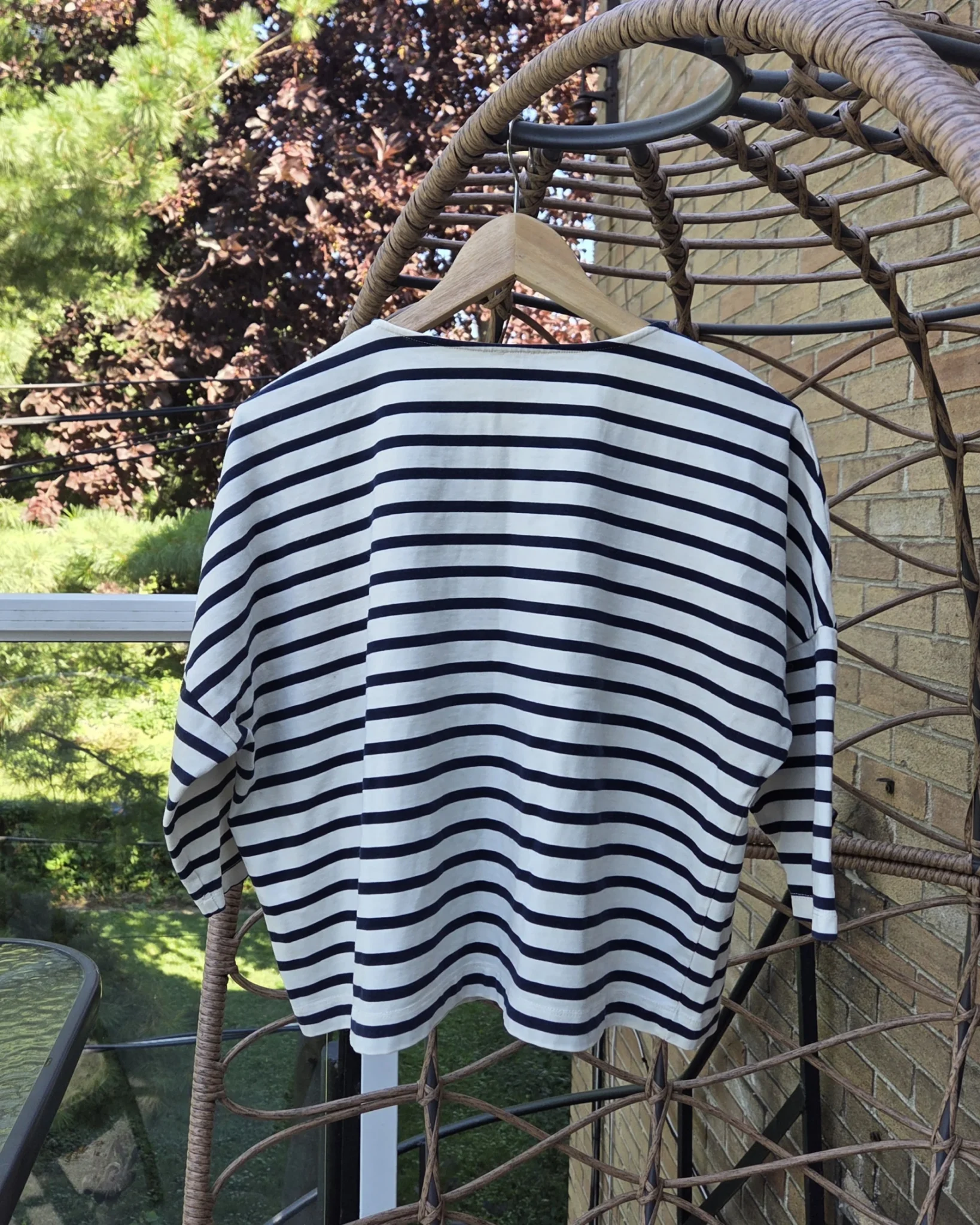 Image for NAÏF: pull léger 100% lin à rayures