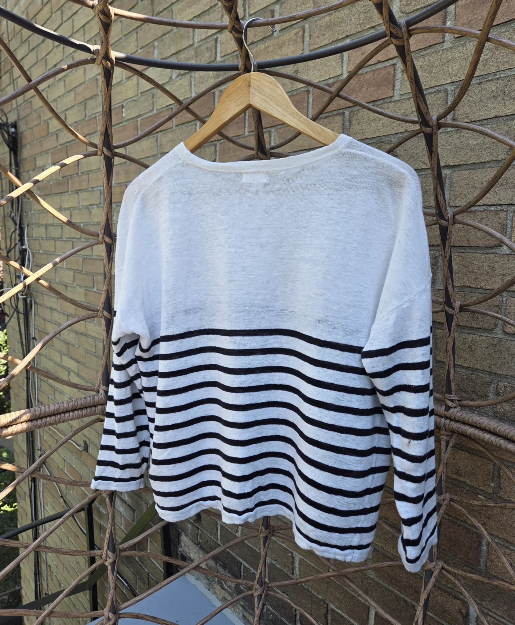 Image for NAÏF: pull léger 100% lin à rayures