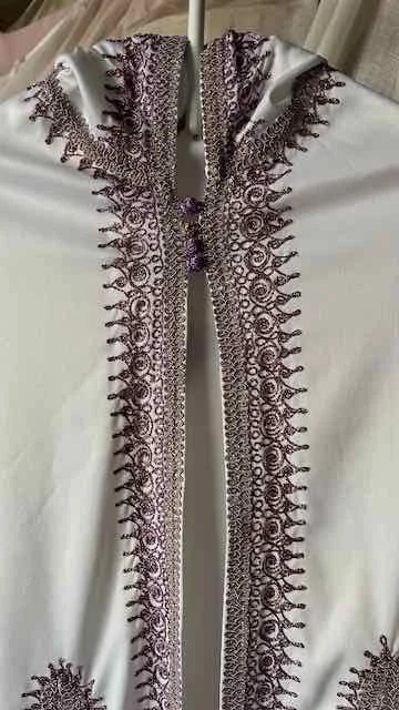 Image for Djellaba blanche avec Cape – Très Chic / VINTAGE