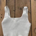 Featured thumbnail for Camisole Babaton courte