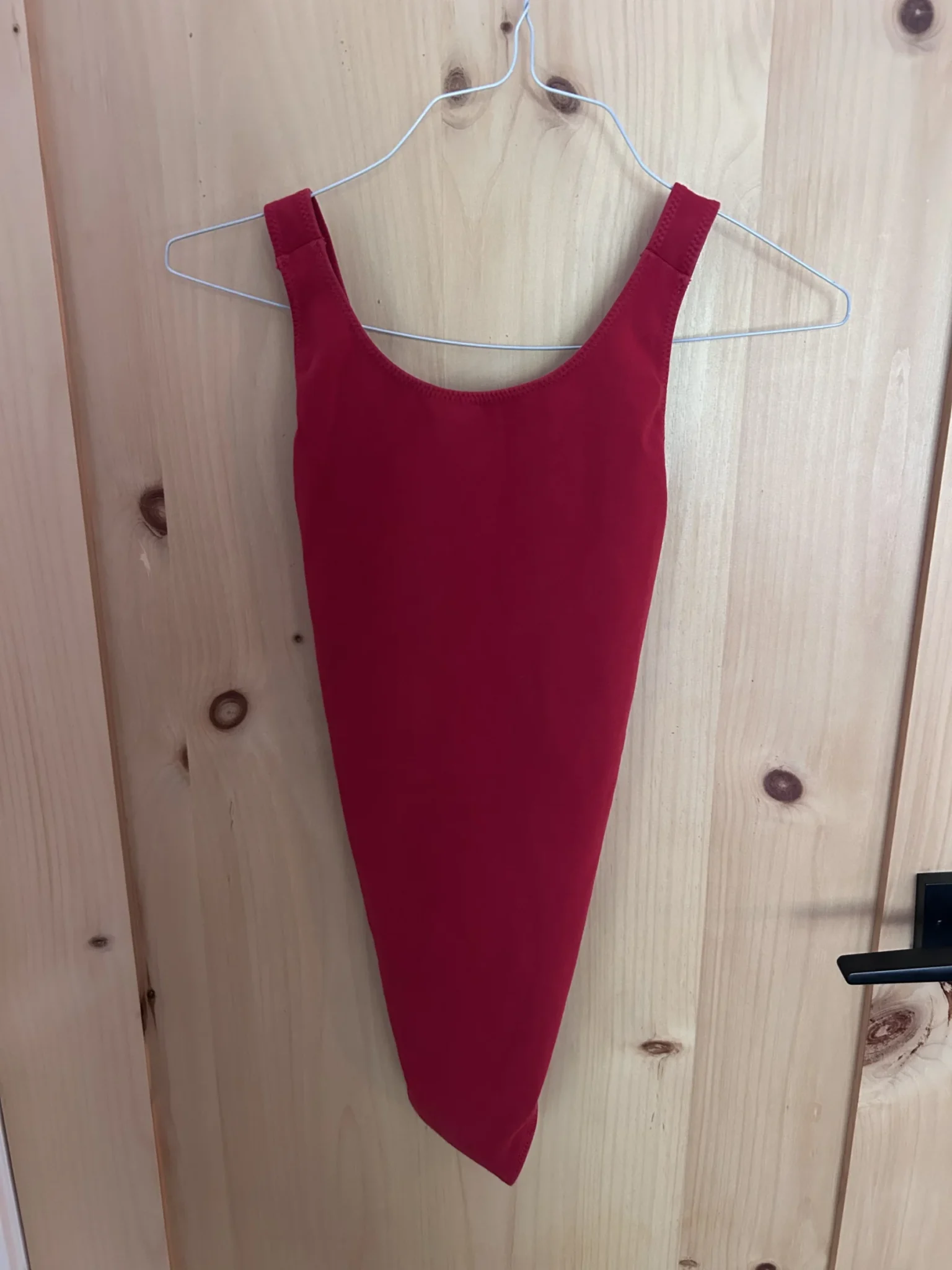 Featured image for Bodysuit/combinaison rouge