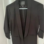 Featured thumbnail for Veston dynamite taille small en parfait état