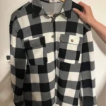 Featured thumbnail for Veste chemise à carreaux noire et blanche ardene neuve jamais portée size small