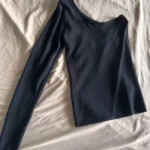 Featured thumbnail for Chandail off shoulder jamais porté du dynamite taille small super doux