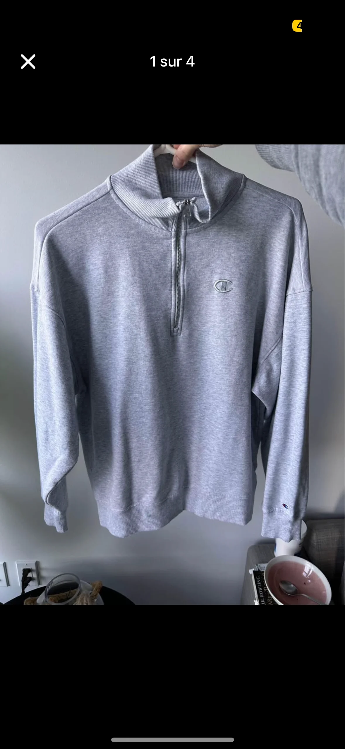 Women’s champion sweater size small / Chandail Demi zip champion pour femmes taille small Champion seconde main