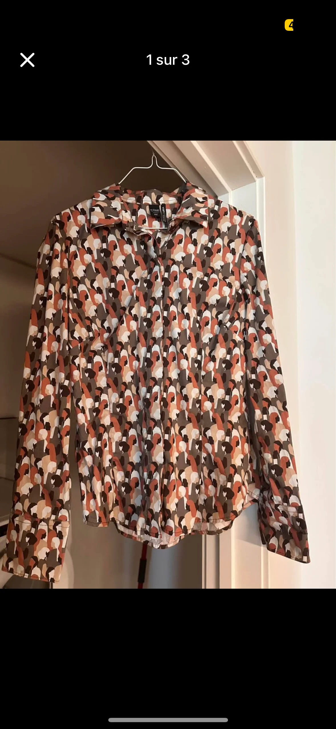 Chemise icône taille m de la maison Simons neuve jamais portée super belle qualité Icone seconde main