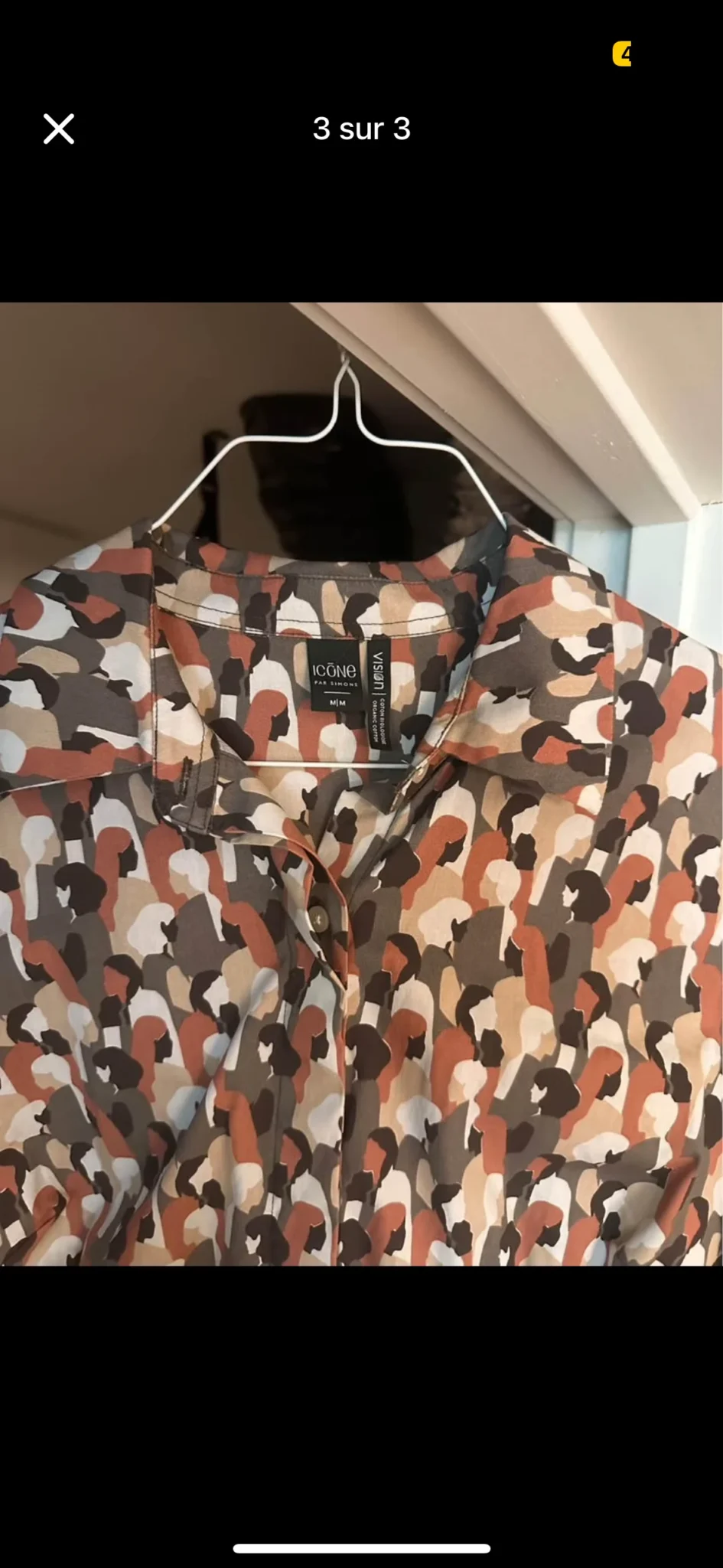 Image for Chemise icône taille m de la maison Simons neuve jamais portée super belle qualité