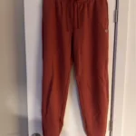 Featured thumbnail for Jogging champion pour femme taille médium jamais porté / women’s champion joggers size m brand new