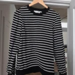 Featured thumbnail for Pull pour femmes de marque de la Maison Simons / women’s sweater size s