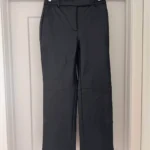 Thumbnail for Pantalon en faux cuir à taille haute et jambe droite doublé à l’intérieur size 8 de marque Reitmans