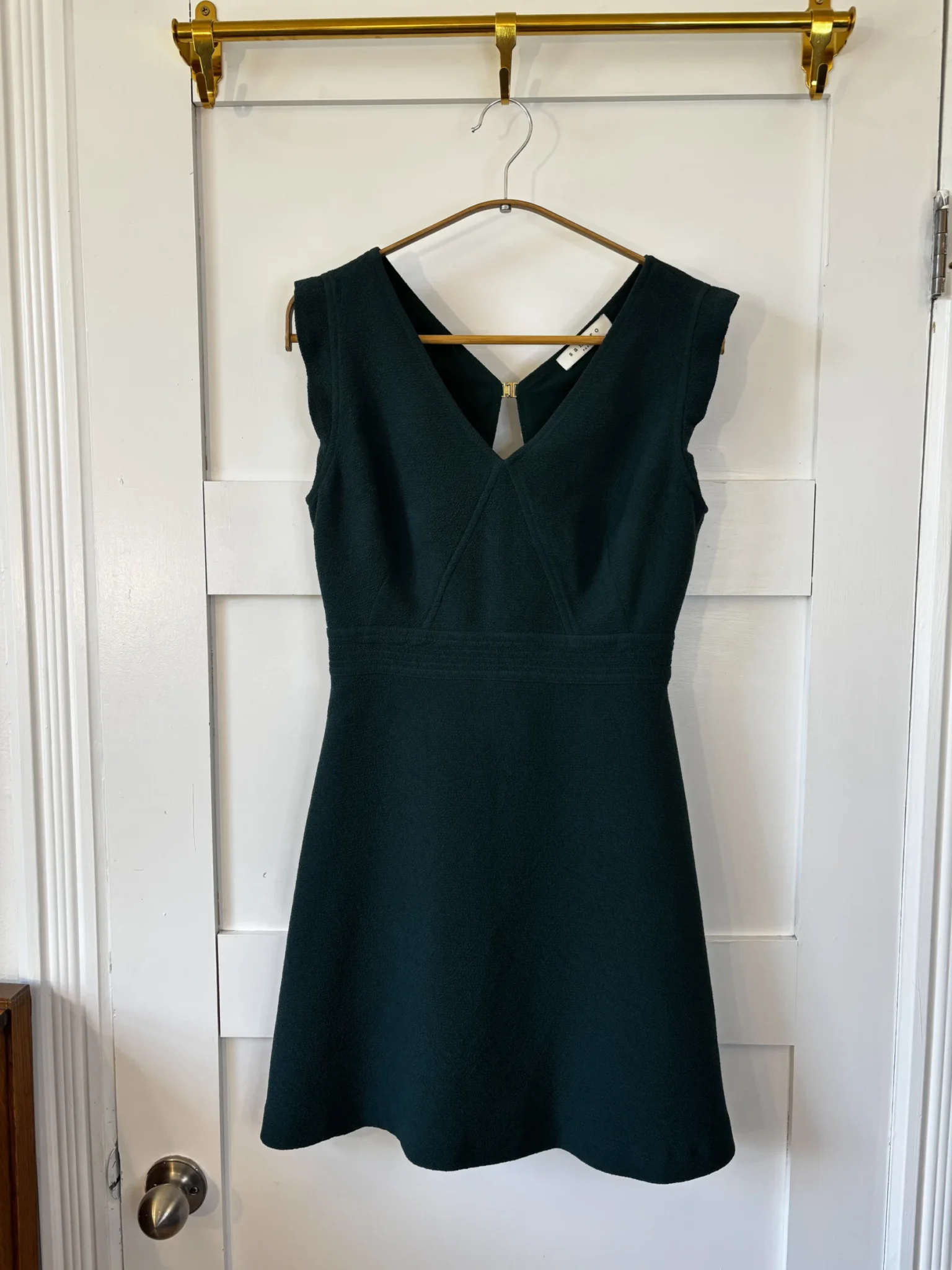 Featured image for ♥️Robe courte verte foncée SANDRO Paris