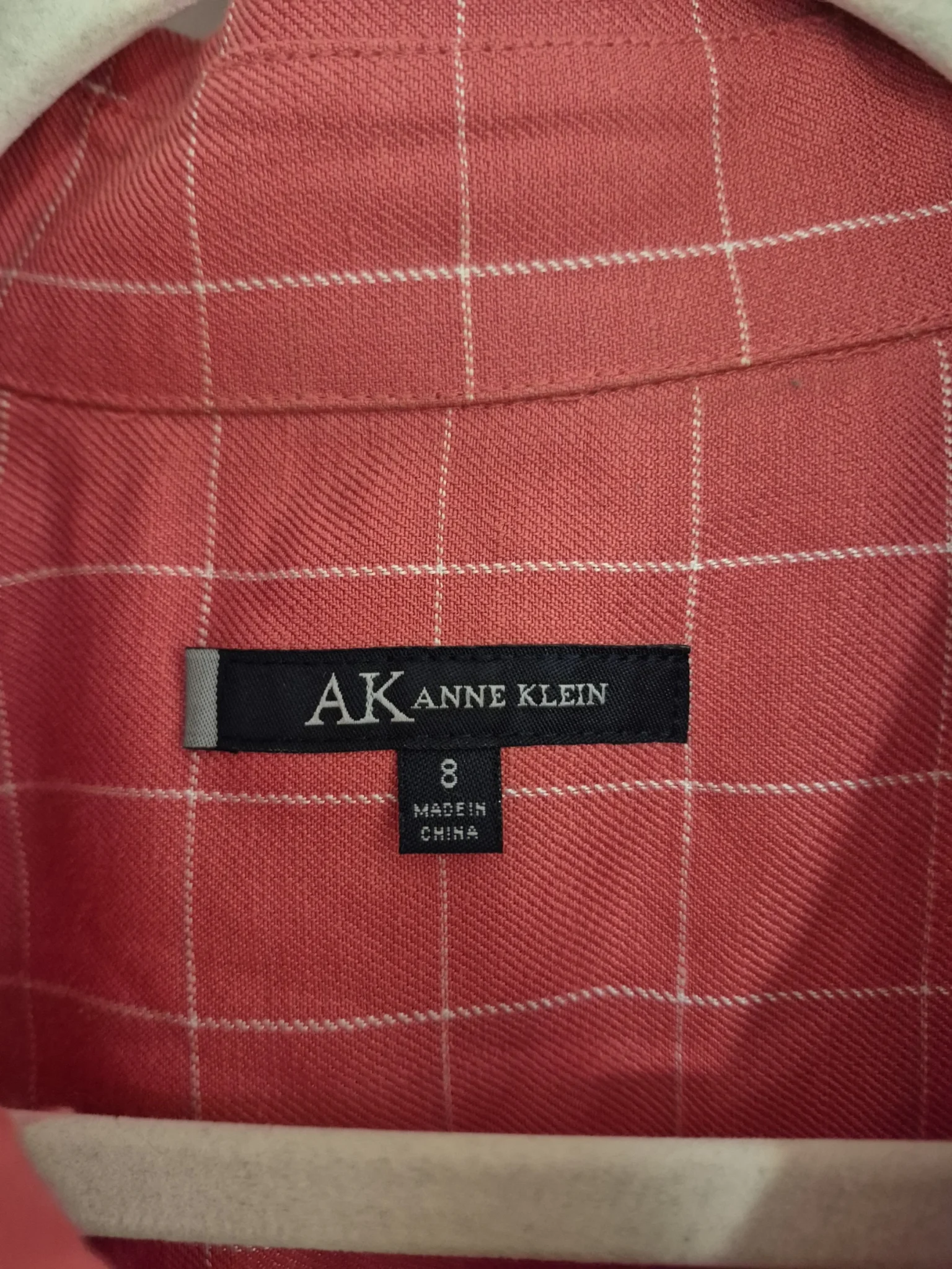 Image for Anne Klein fitted shirt in linen and rayon – Coral red with stained-glass-style checks – Vintage chic