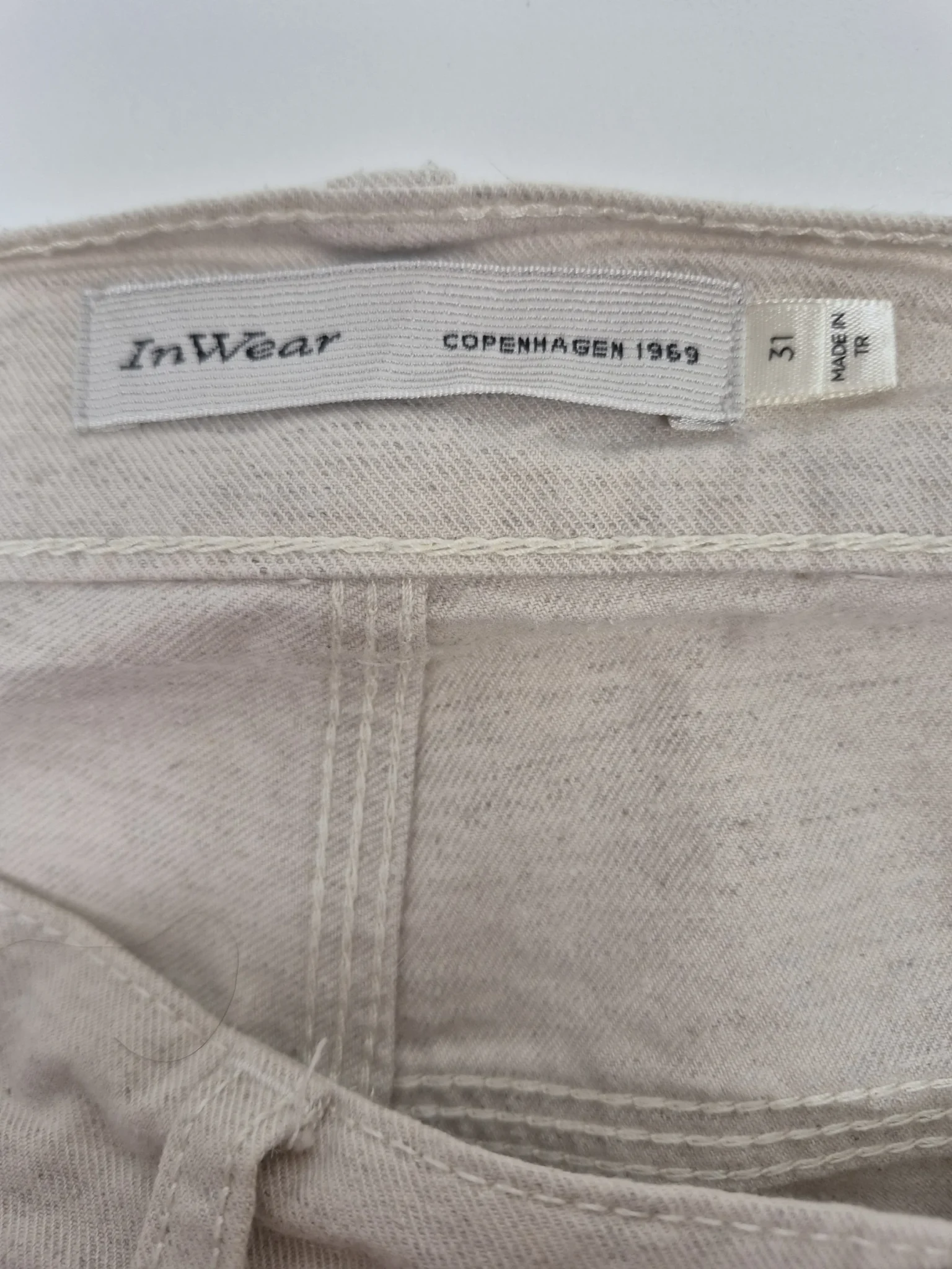 Image for In Wear barrel-leg trousers in cotton and linen