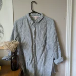 Featured thumbnail for Chemise en lin rayé