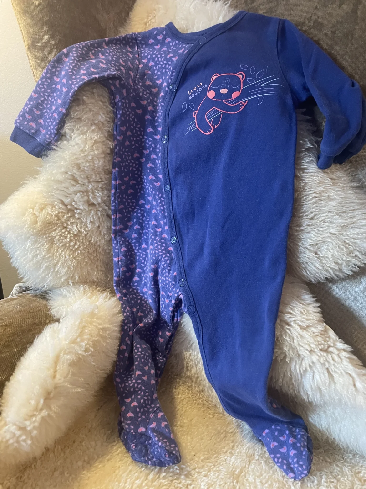 Image for Pyjama pattes longues 12 mois fait petit