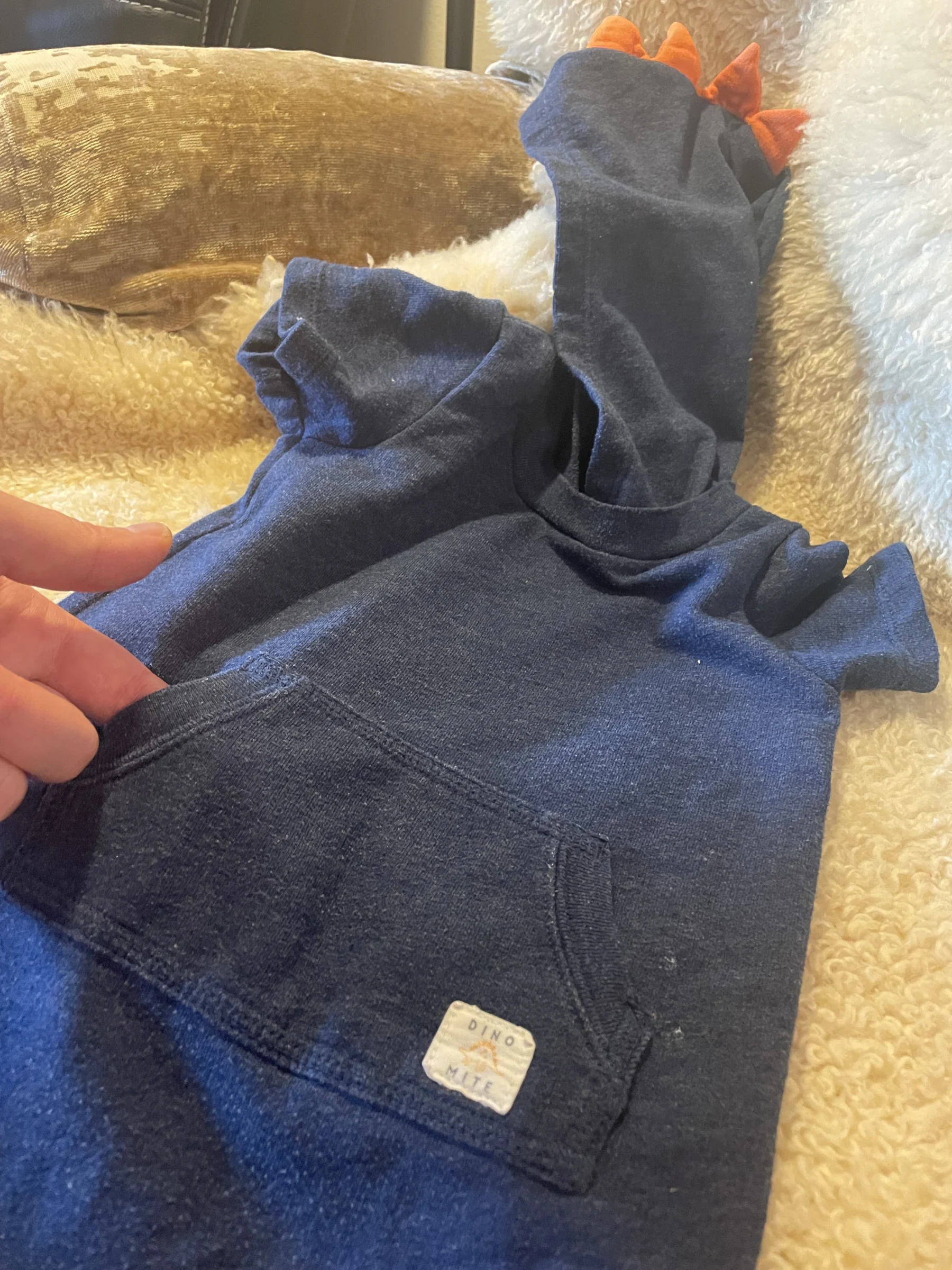 🦖 cache couche style romper. Dinosaure 9 mois Carter's seconde main