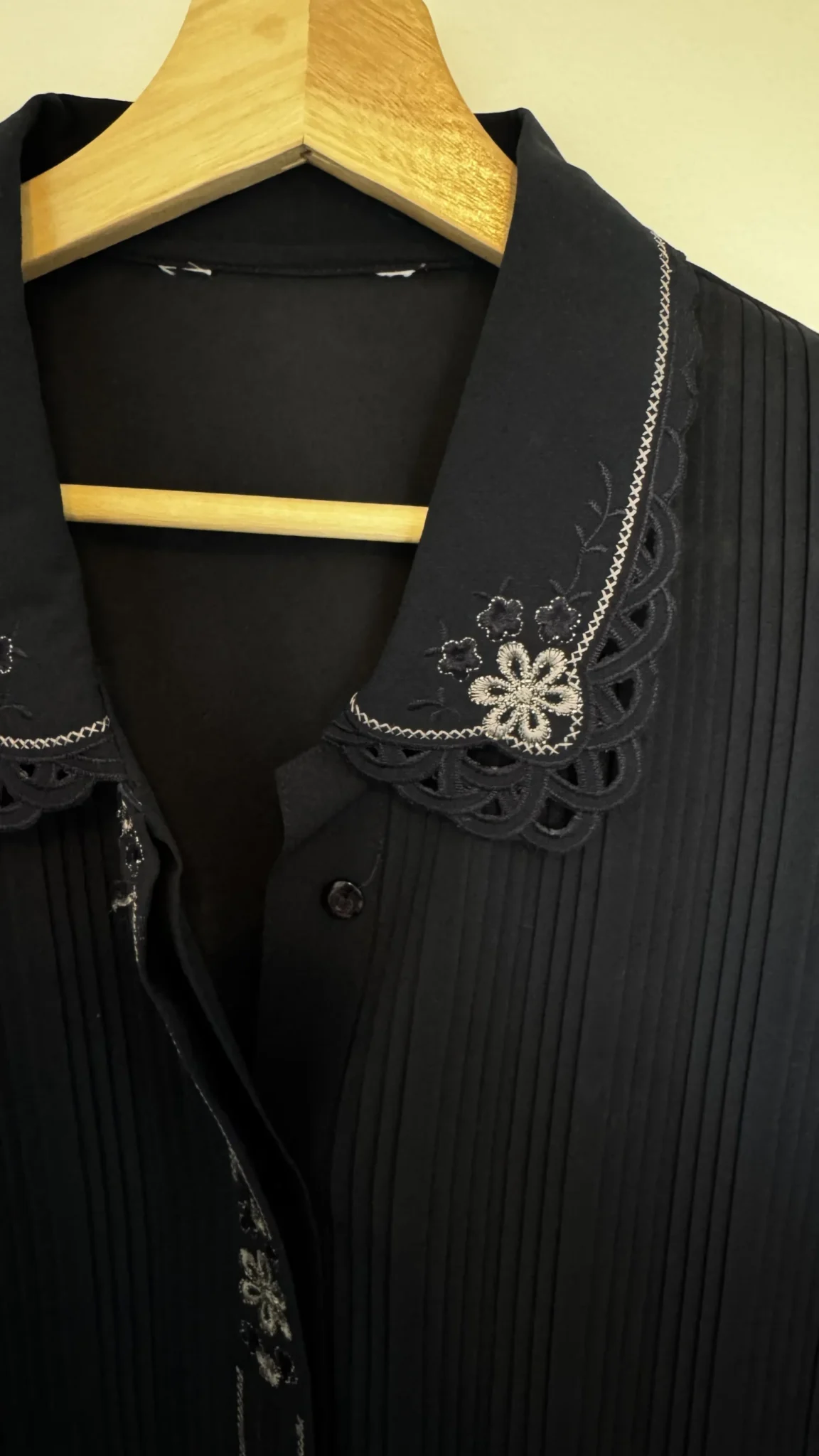 Image for VINTAGE blouse broderie fluide