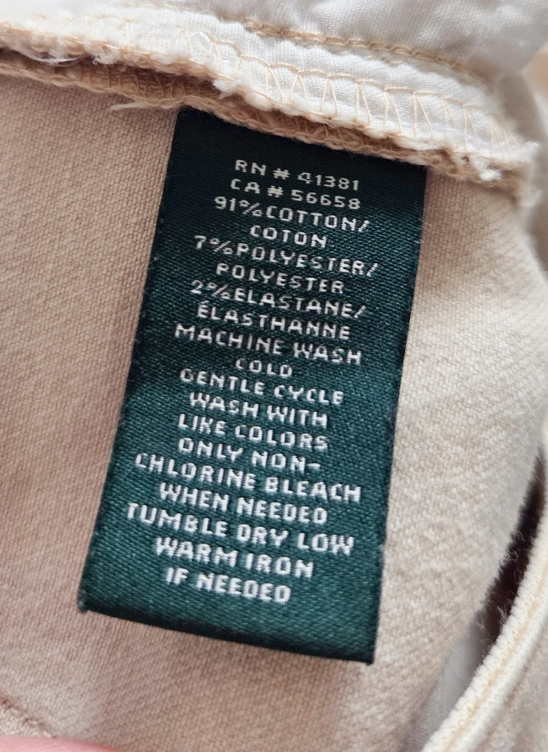 Image for Narrow beige Capri trousers