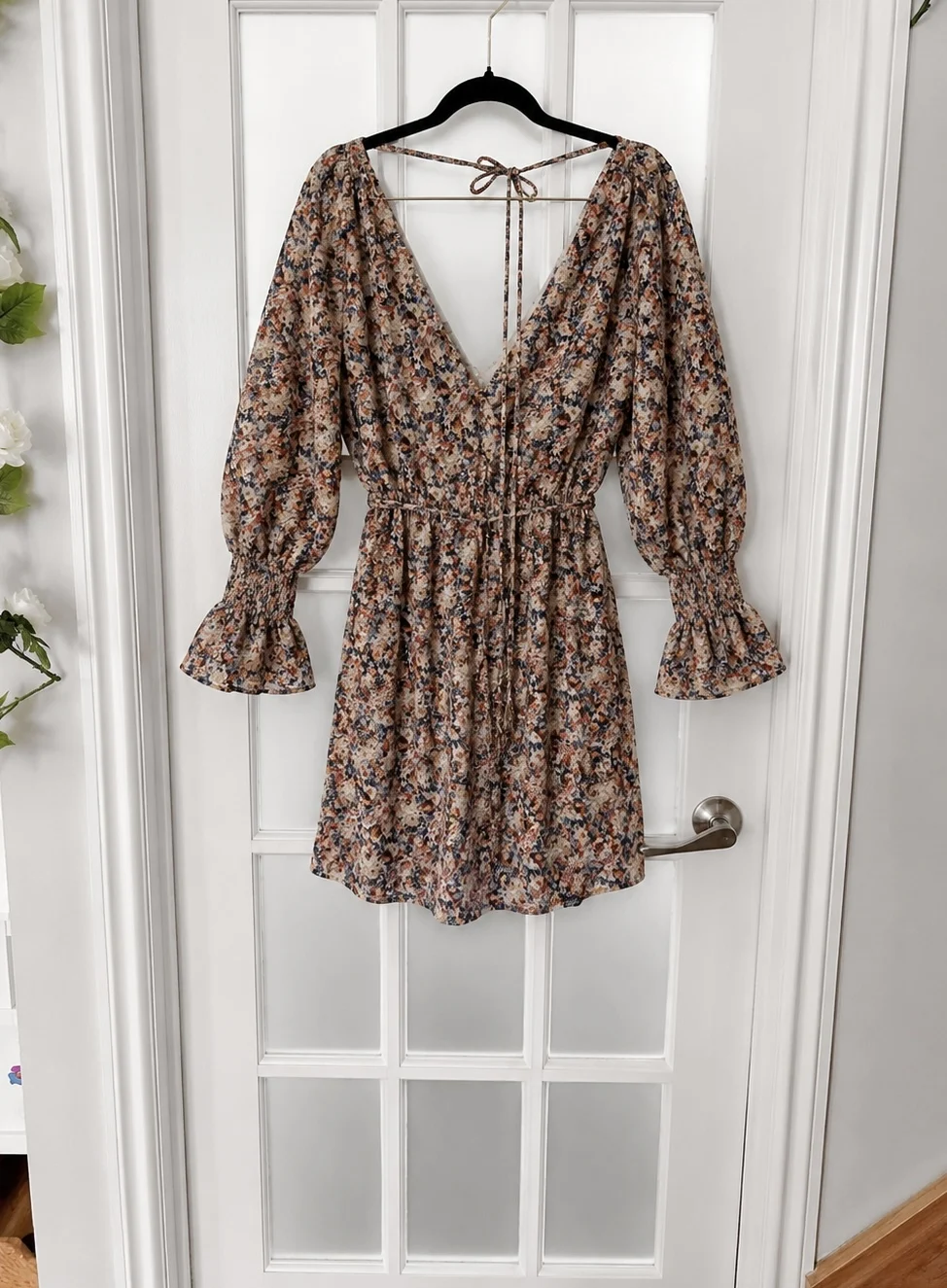 Robe Lupicia, fleurie bleu et rose Joelle Collection seconde main