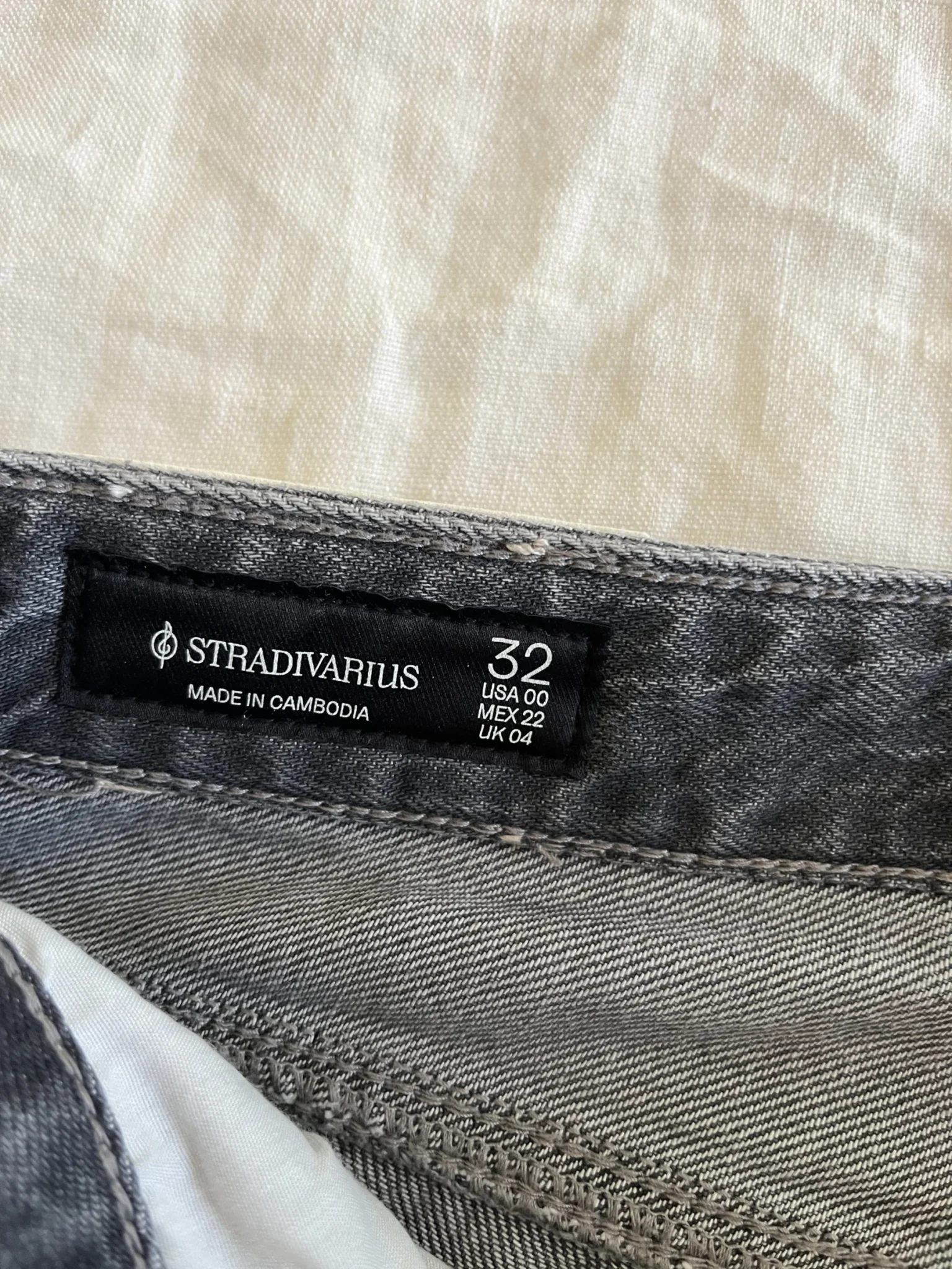 Image for Stradivarius grey jeans