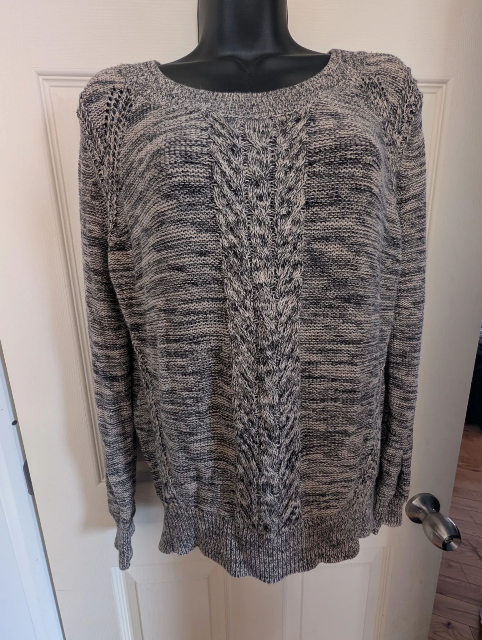 Featured image for Long-sleeved jumper