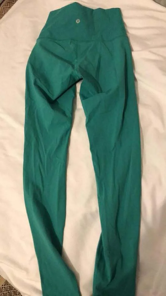 Featured image for lululemon Align™ high-waisted leggings, 79 cm