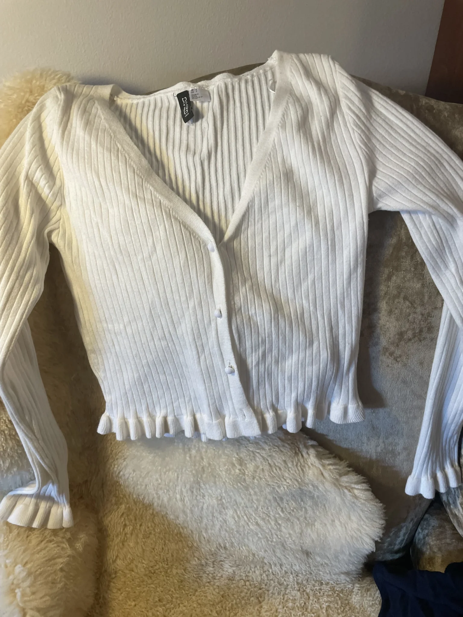 Image for Off-white cardigan, size small