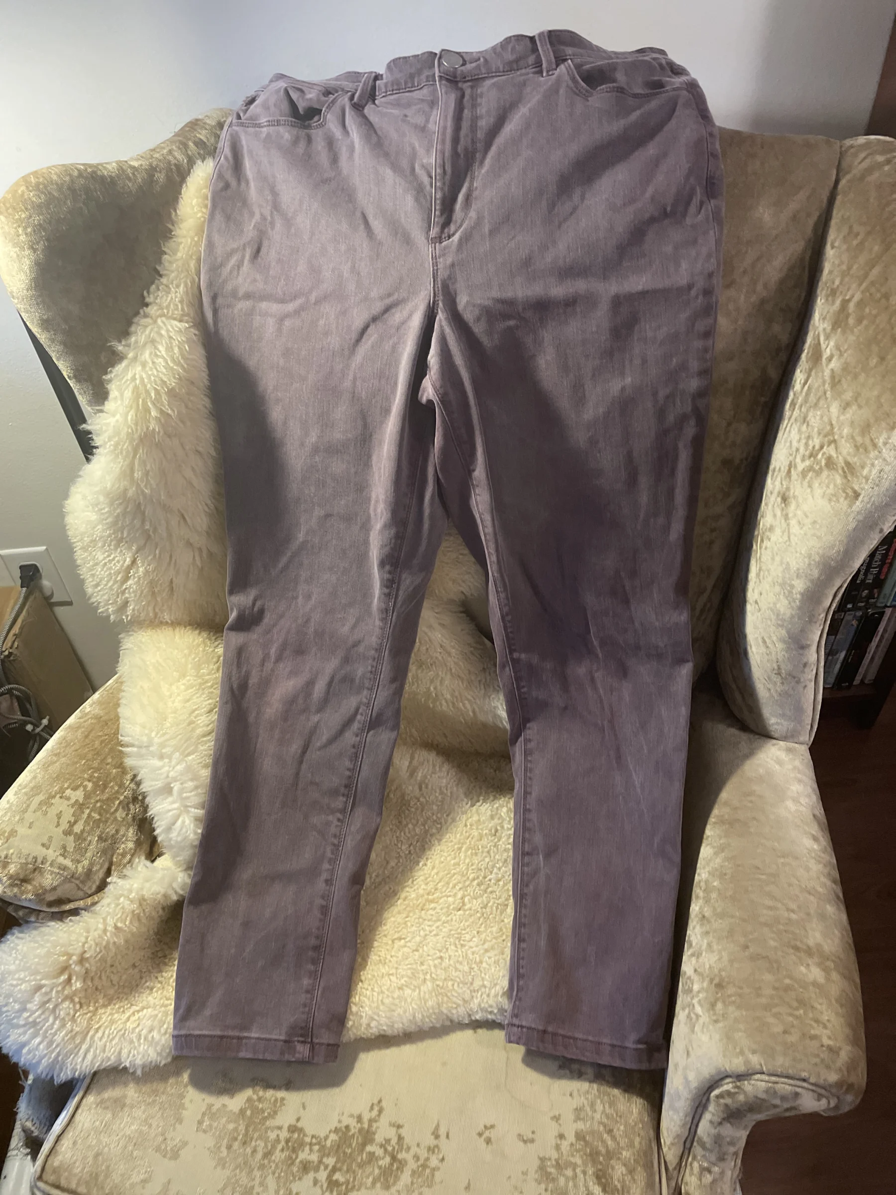 Jeans mauve Reitmans grandeur 33 petite Reitmans seconde main