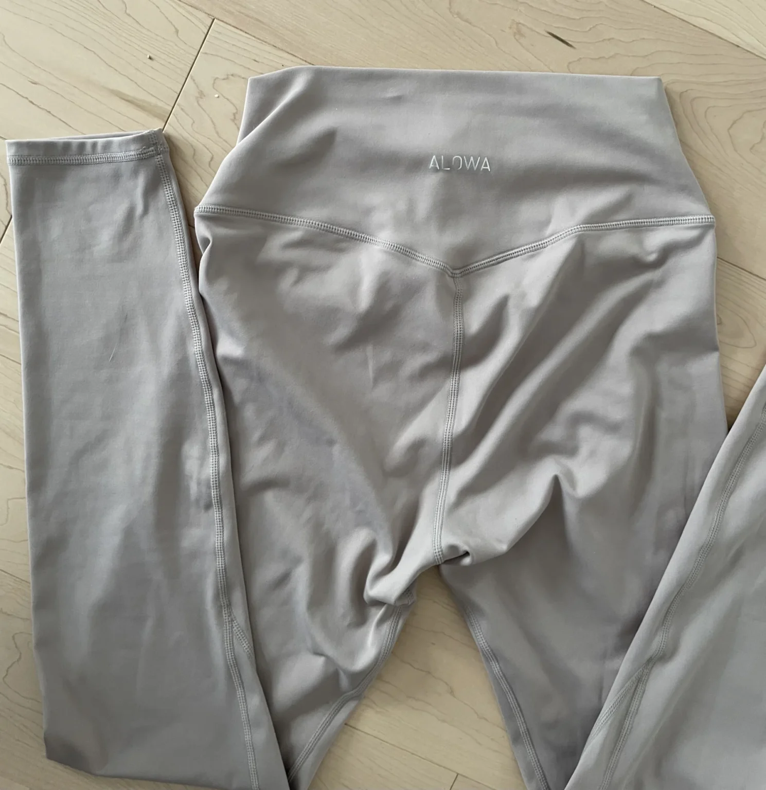 Featured image for ALOWA legging