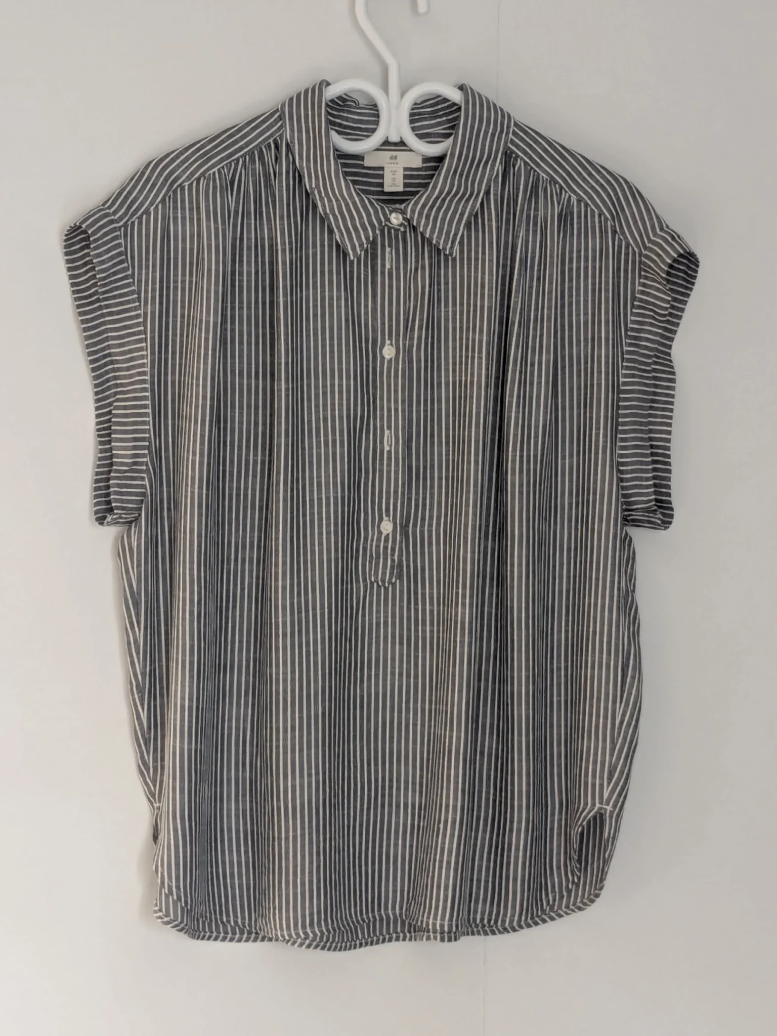 Featured image for Tunique chemise à fines rayures