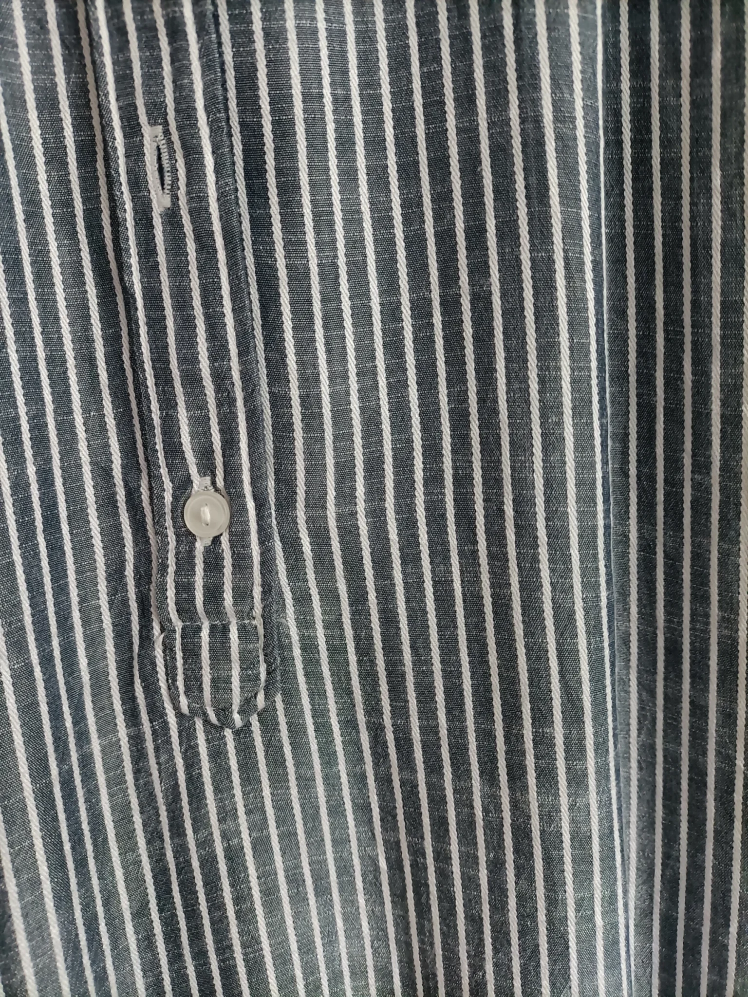 Image for Tunique chemise à fines rayures