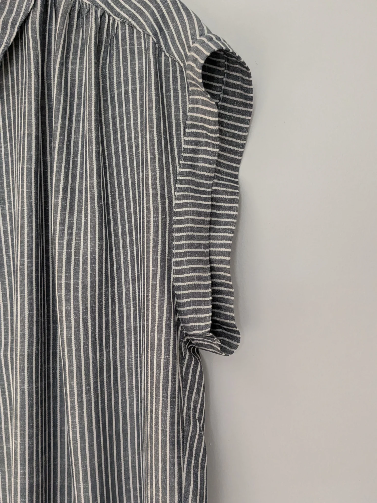 Image for Tunique chemise à fines rayures