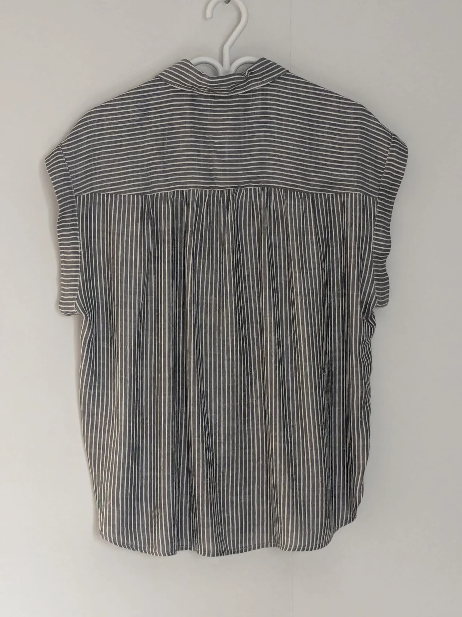 Image for Tunique chemise à fines rayures