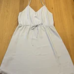 Thumbnail for Robe camisole bleu pâle Aritzia