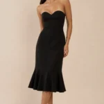 Featured thumbnail for Robe bustier noire BCBG taille 8