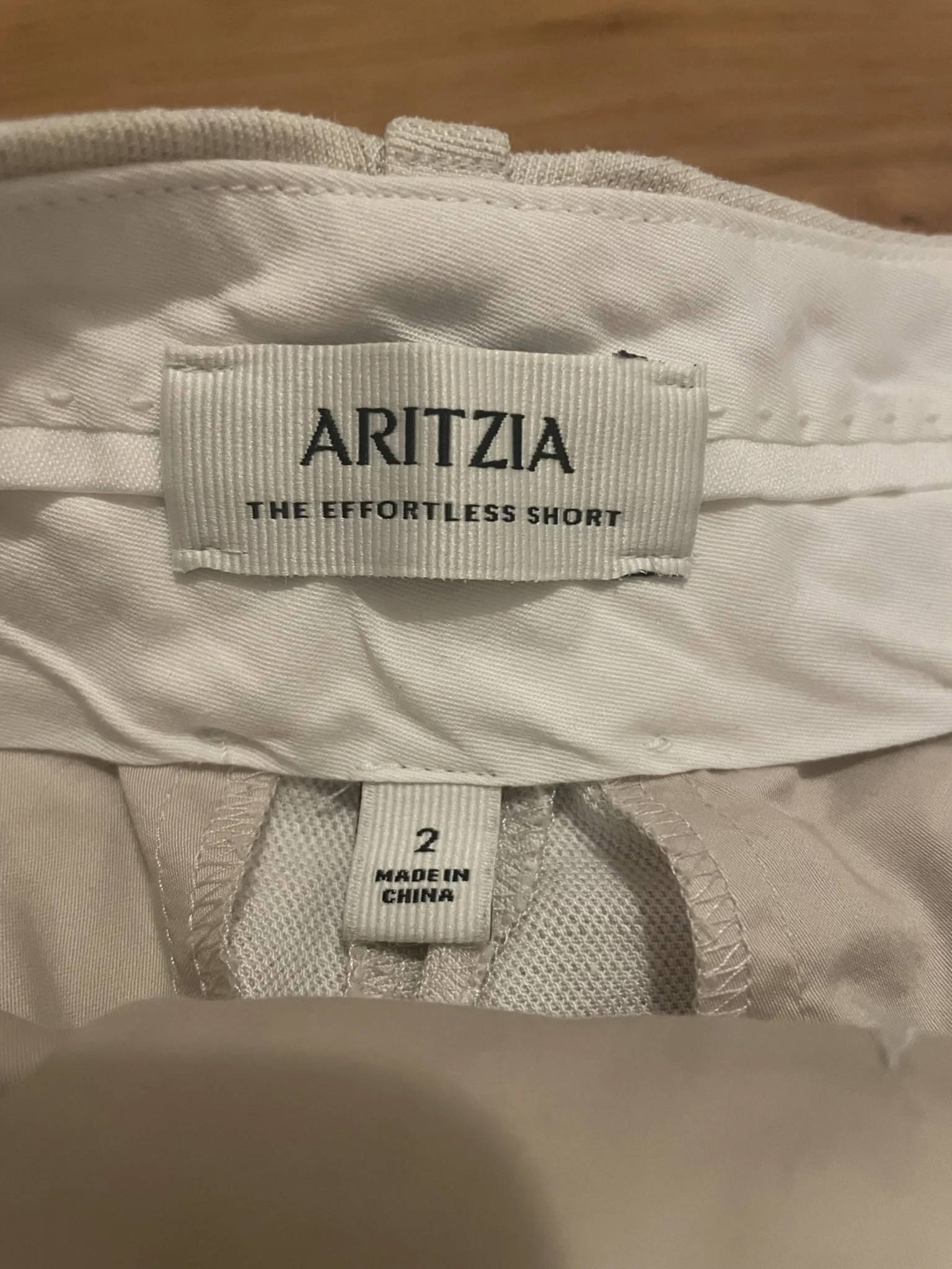 Image for Effortless short Aritzia beige