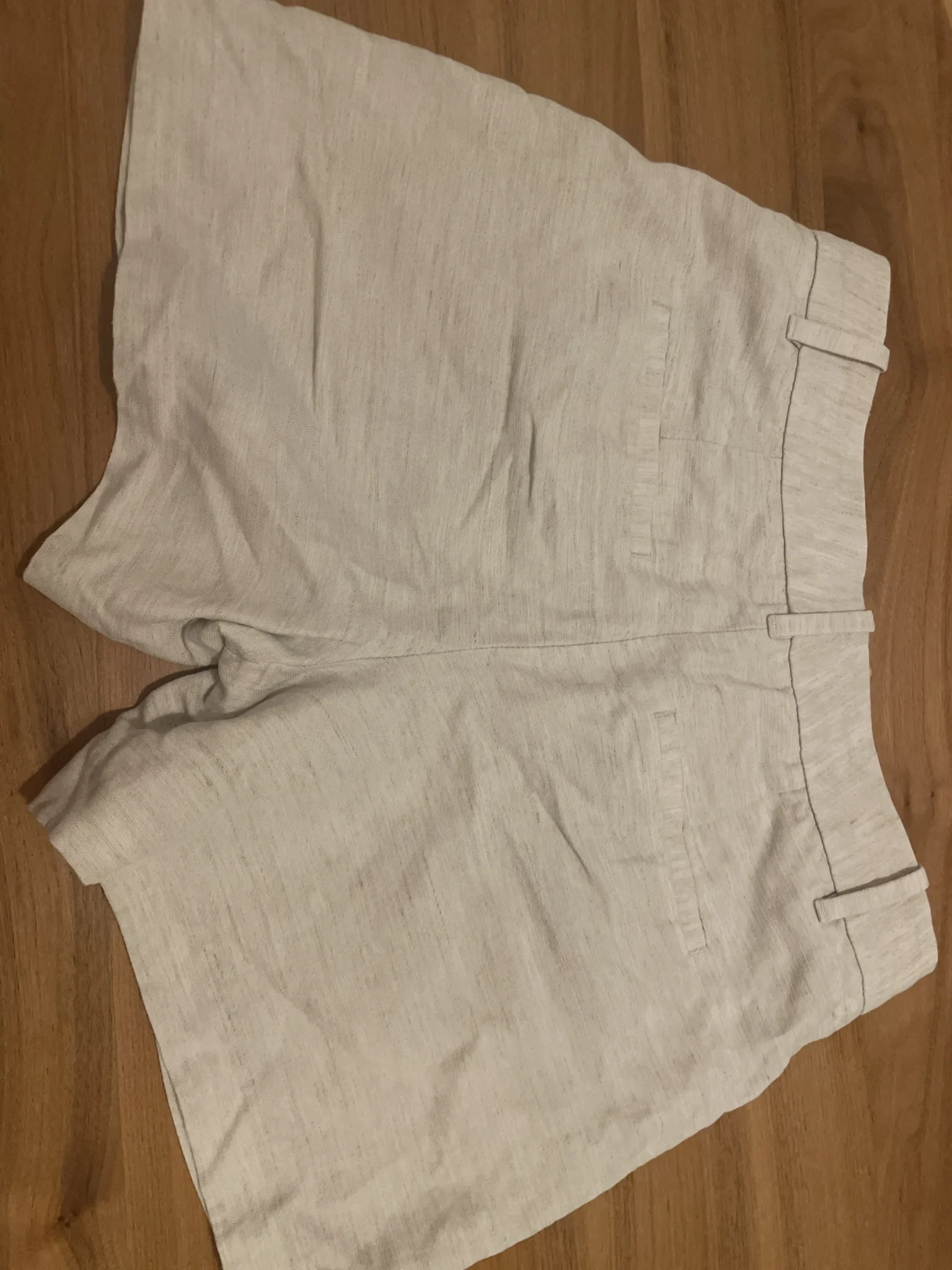 Image for Effortless short Aritzia beige