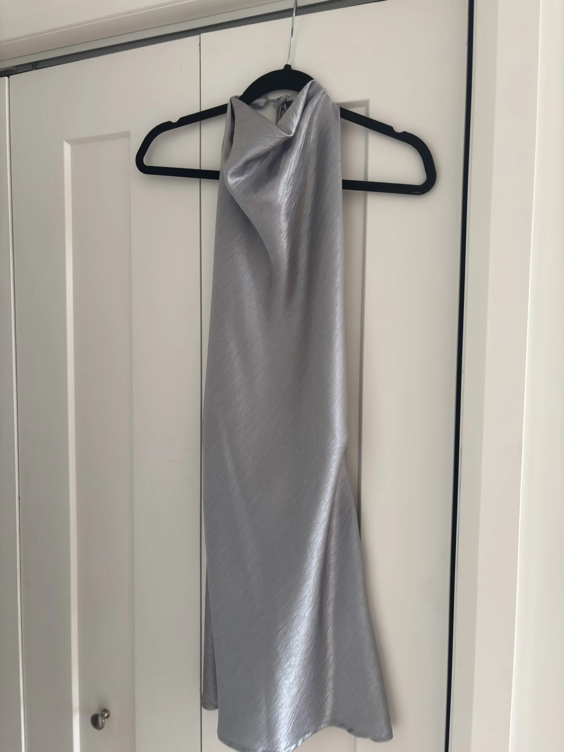 Robe courte satinée Winners seconde main