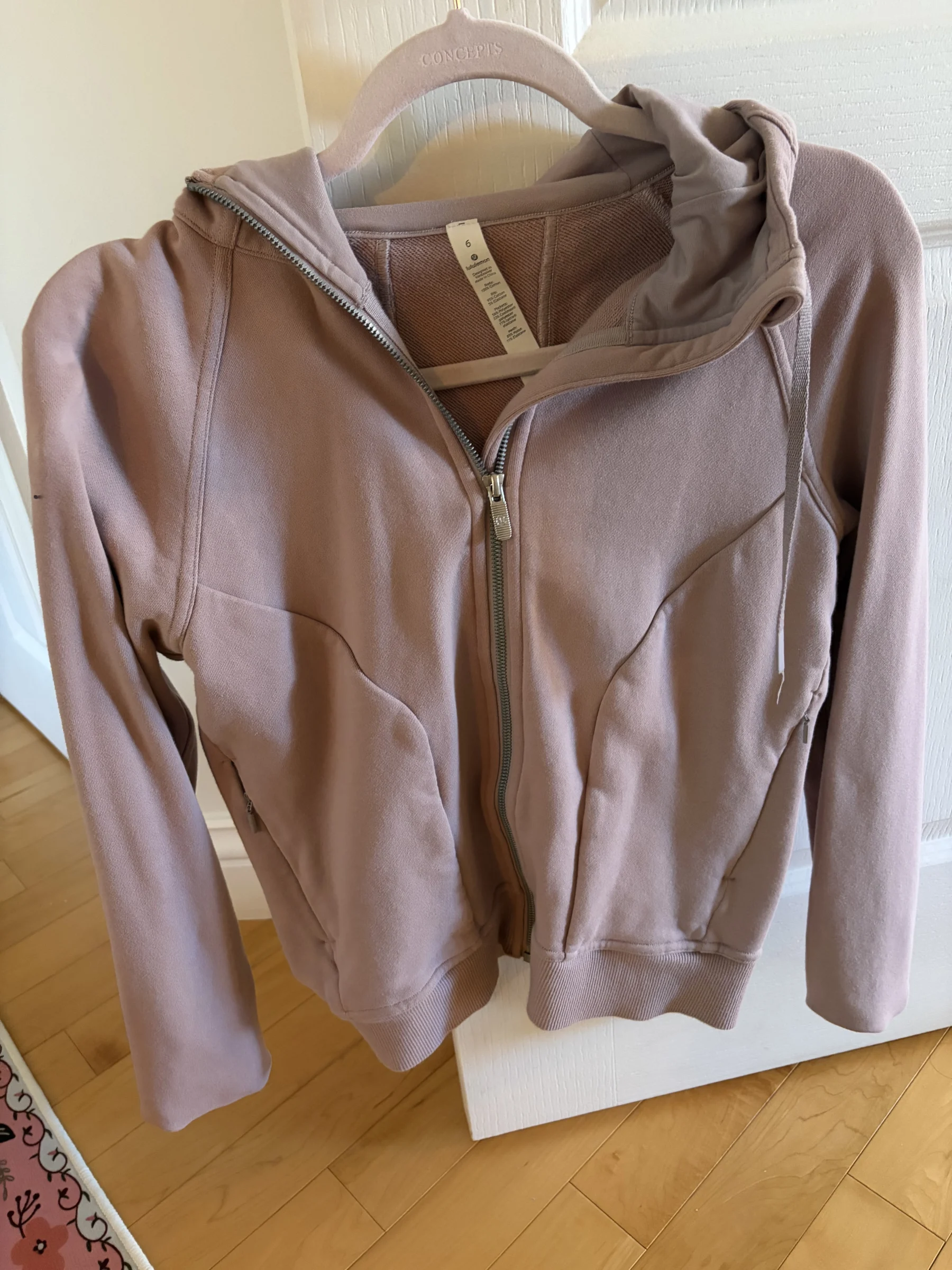 Lululemon hoodie gr.6 Lululemon seconde main