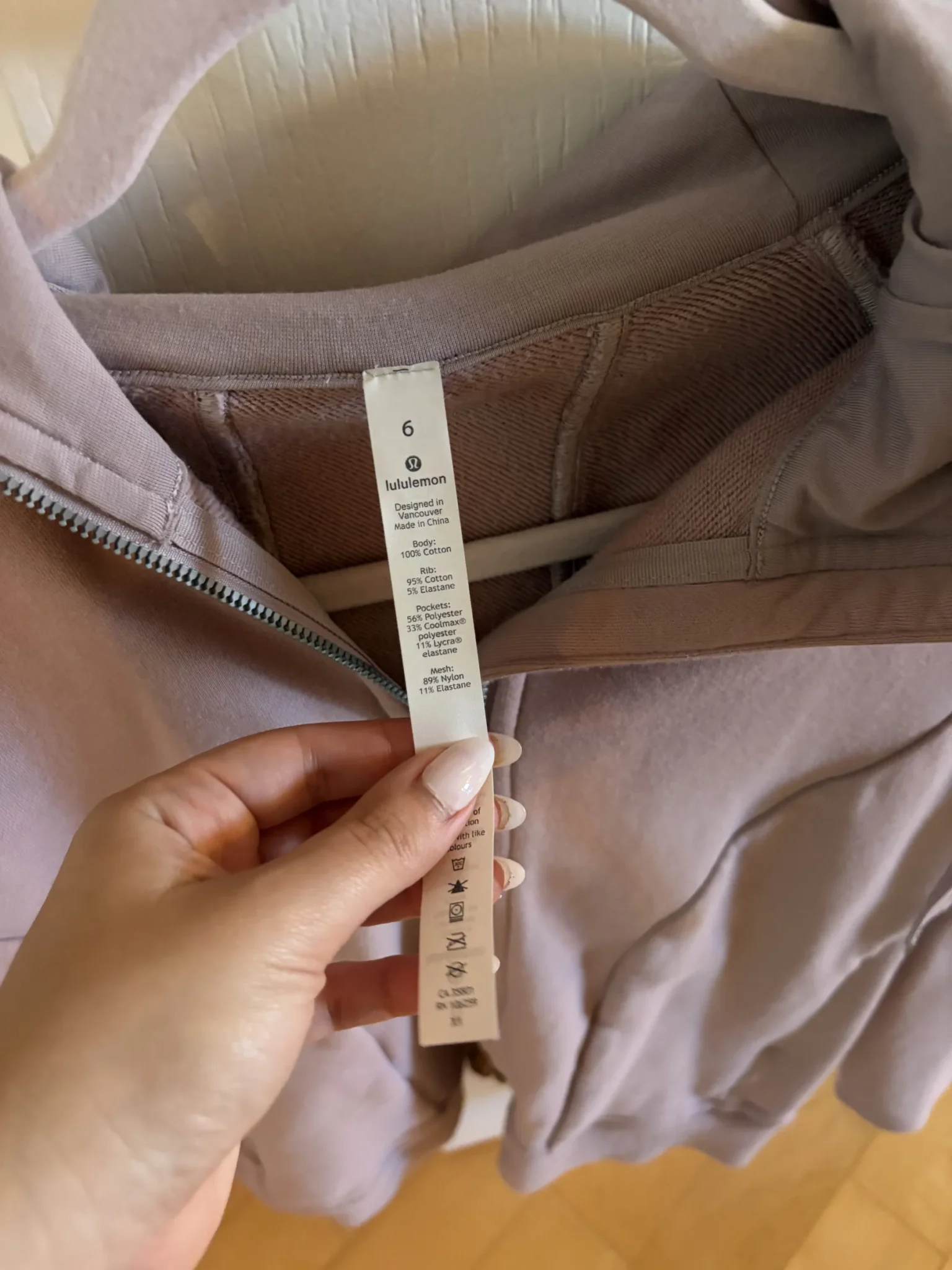 Image for Lululemon hoodie gr.6