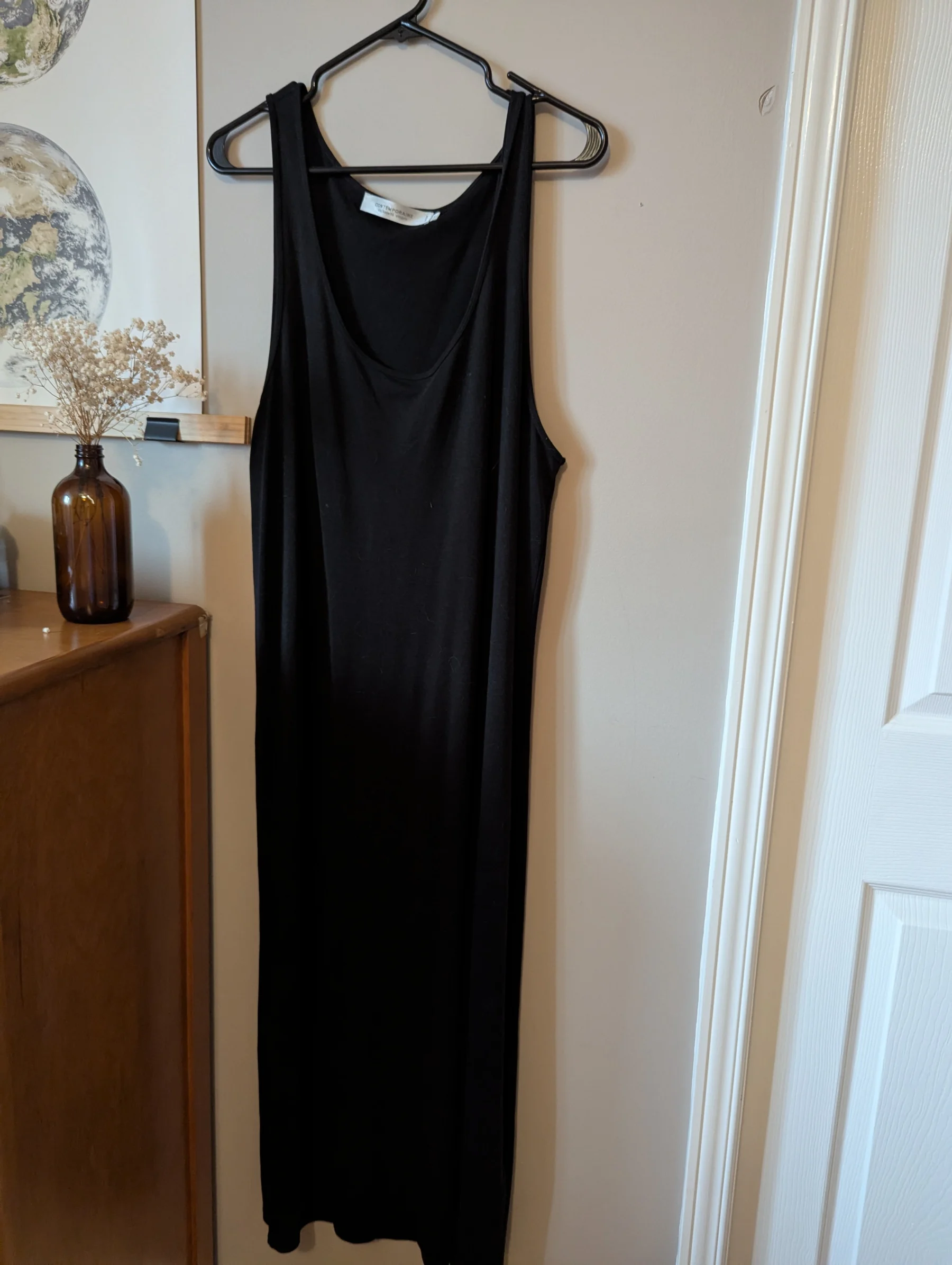 Robe maxi noire faite au Portugale Contemporaine seconde main