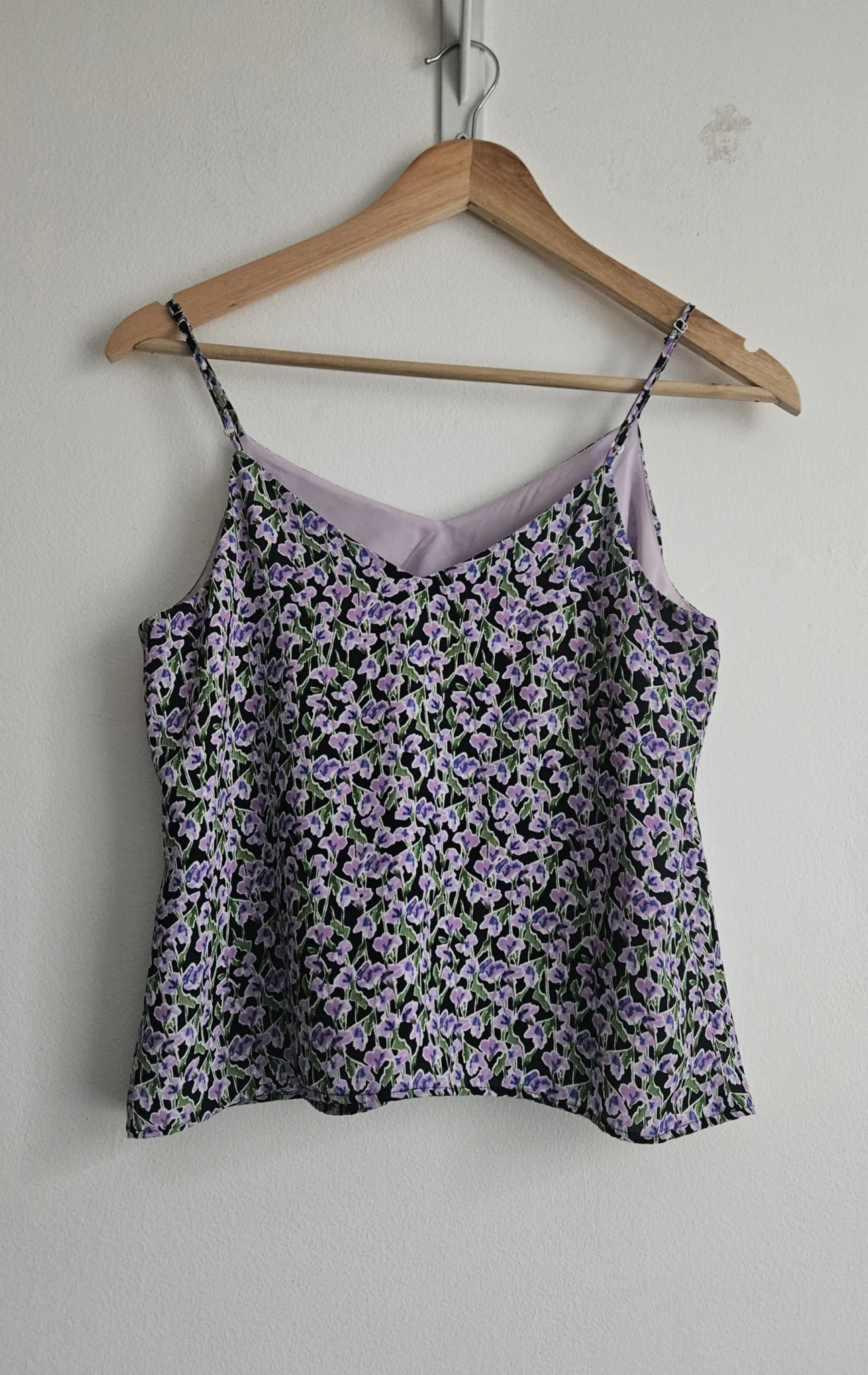 Image for 🌷Floral cami top – Banana Republic