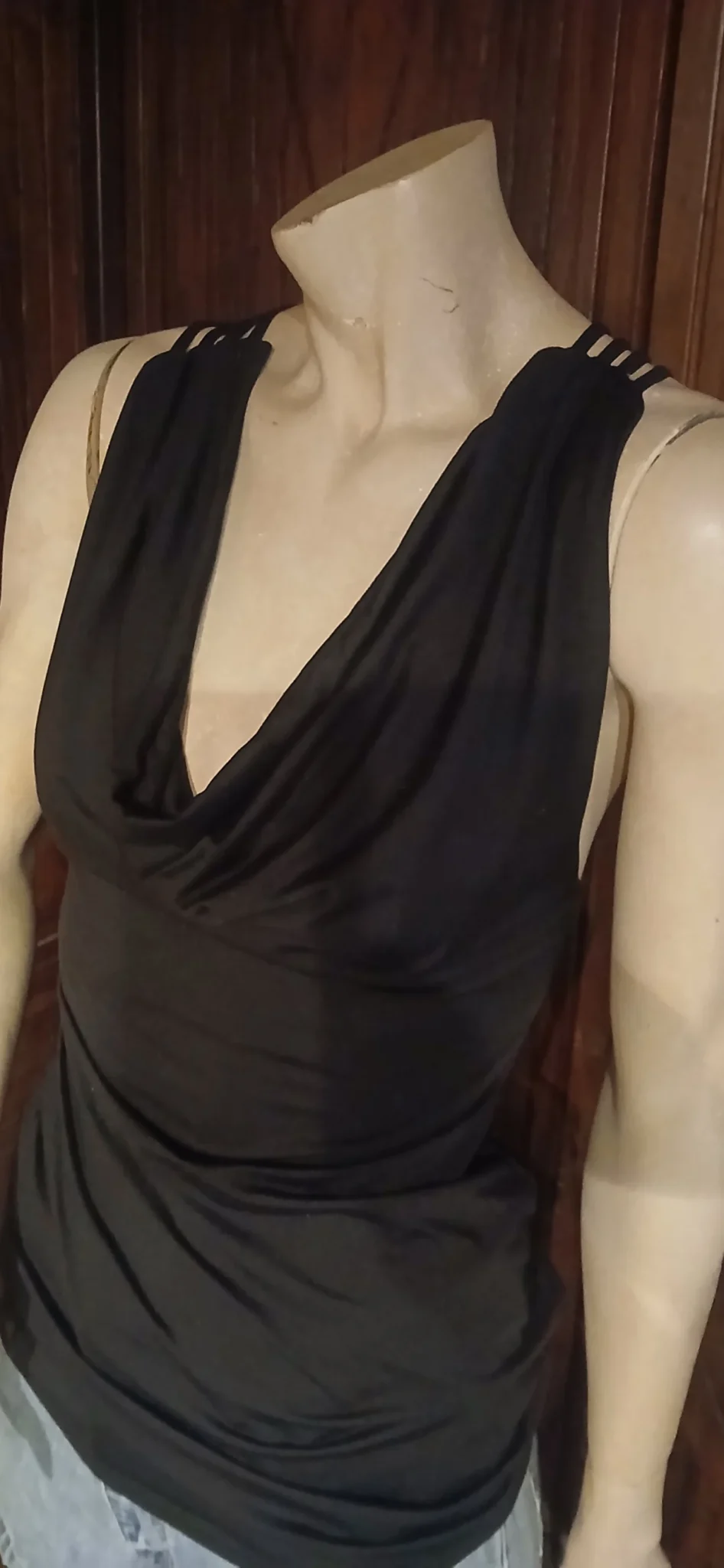 Image for Venus's criss-cross back top